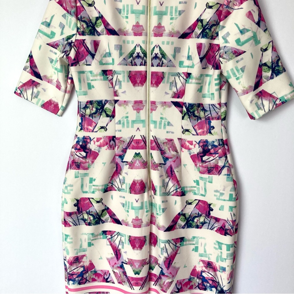 Vince Camuto Floral Abstract Knit Dress - Picture 8 of 11